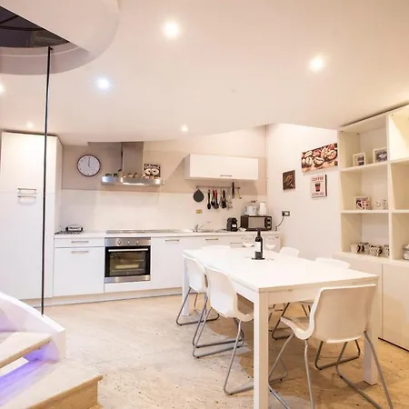 Restart Borghese شقة