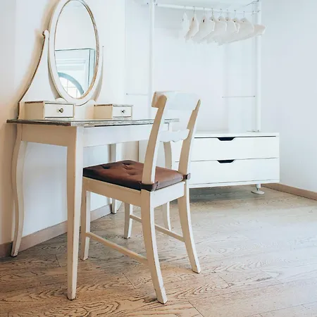 Restart Borghese Apartment