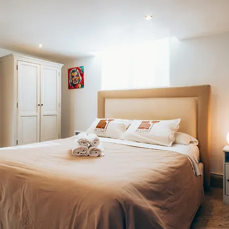 Restart Borghese شقة *