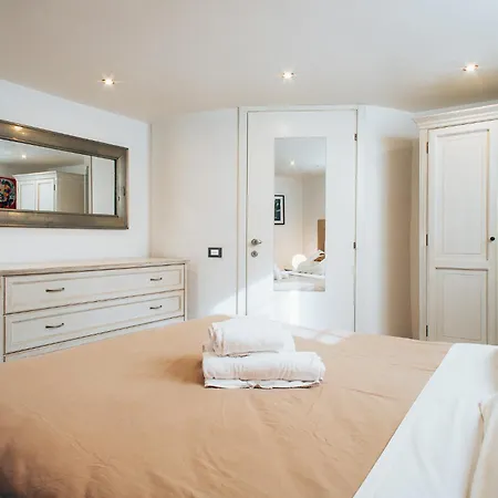 Restart Borghese Apartment